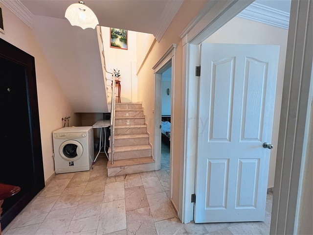 بنتهاوس 3+1 مطل على البحر في منطقة محمودلار بنتهاوس 3+1 مطل على البحر في منطقة محمودلار