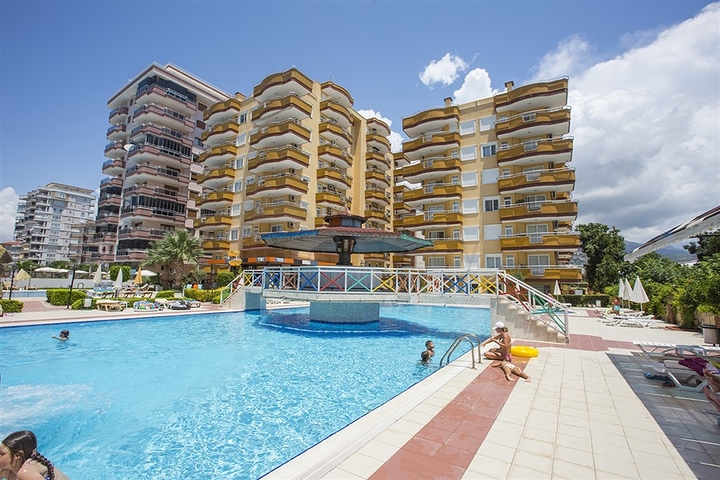 بنتهاوس 3+1 مطل على البحر في منطقة محمودلار بنتهاوس 3+1 مطل على البحر في منطقة محمودلار