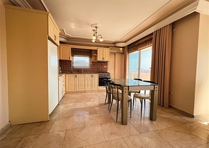 بنتهاوس 3+1 مطل على البحر في منطقة محمودلار بنتهاوس 3+1 مطل على البحر في منطقة محمودلار