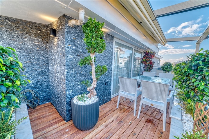 بنتهاوس مطل على الجبل في كيستل بنتهاوس مطل على الجبل في كيستل