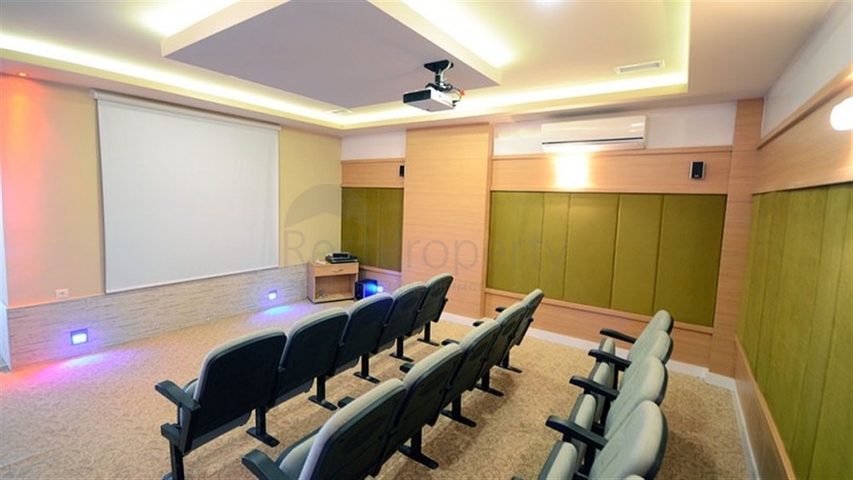 شقة انيقة ضمن مجمع فاخر -تصميم 1+1 مفروشة -في اوبا / الانيا 