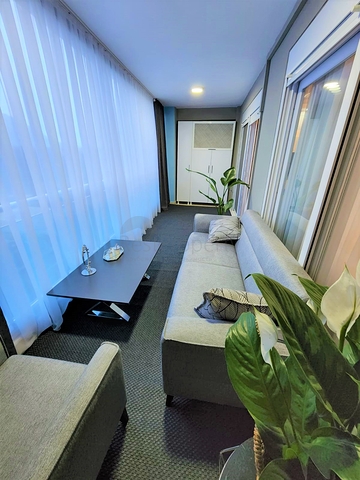 شقة انيقة ضمن مجمع فاخر -تصميم 1+1 مفروشة -في اوبا / الانيا 