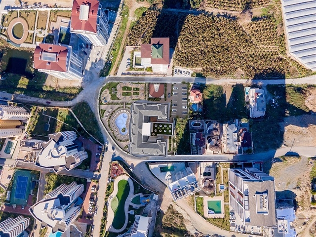 شقة غرفة وصالة - مجمع خدمات خمس نجوم - في محمودلار / الانيا 