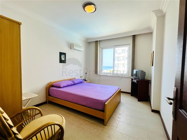 شقة 3+1 مع إطلالة لا تشوبها شائبة على البحر الأبيض المتوسط