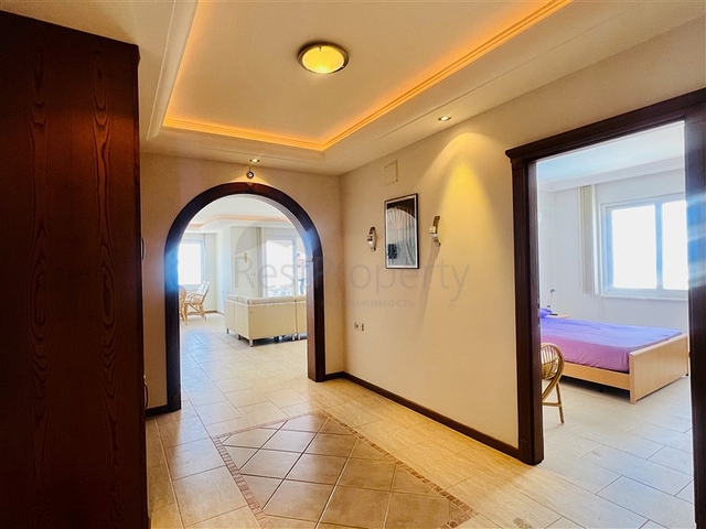 شقة 3+1 مع إطلالة لا تشوبها شائبة على البحر الأبيض المتوسط