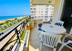 شقة 3+1 مع إطلالة لا تشوبها شائبة على البحر الأبيض المتوسط