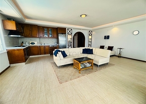 شقة 3+1 مع إطلالة لا تشوبها شائبة على البحر الأبيض المتوسط