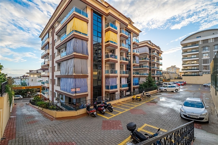 بنتهاوس كبير 4 + 1 من المالك في منطقة سيكجيلي