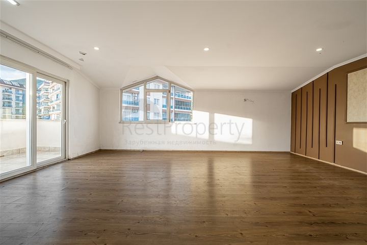 بنتهاوس كبير 4 + 1 من المالك في منطقة سيكجيلي