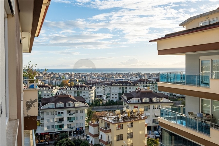 بنتهاوس كبير 4 + 1 من المالك في منطقة سيكجيلي