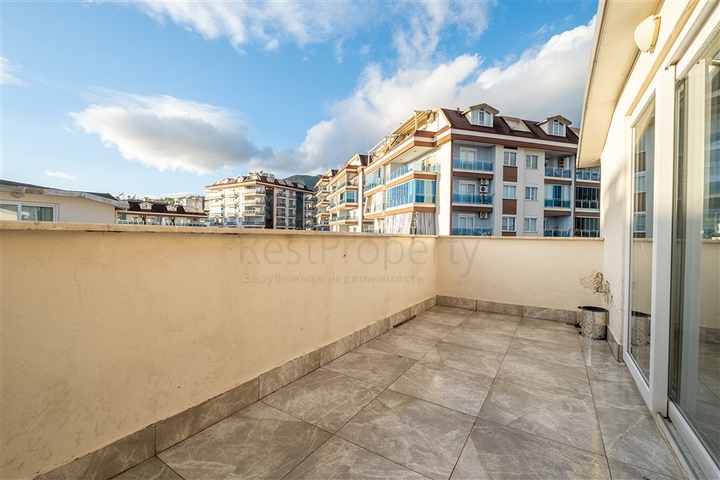 بنتهاوس كبير 4 + 1 من المالك في منطقة سيكجيلي