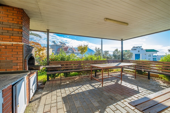 بنتهاوس كبير 4 + 1 من المالك في منطقة سيكجيلي