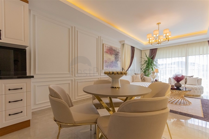 شقة 1+1 في منطقة محمودلار ، على بعد 50 متر من البحر