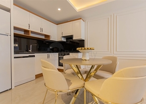 شقة 1+1 في منطقة محمودلار ، على بعد 50 متر من البحر