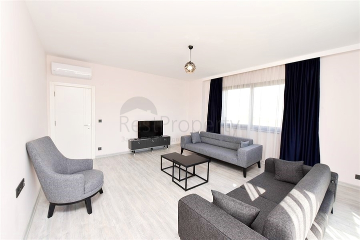 شقة فسيحة 3 + 1 مع مطبخ منفصل