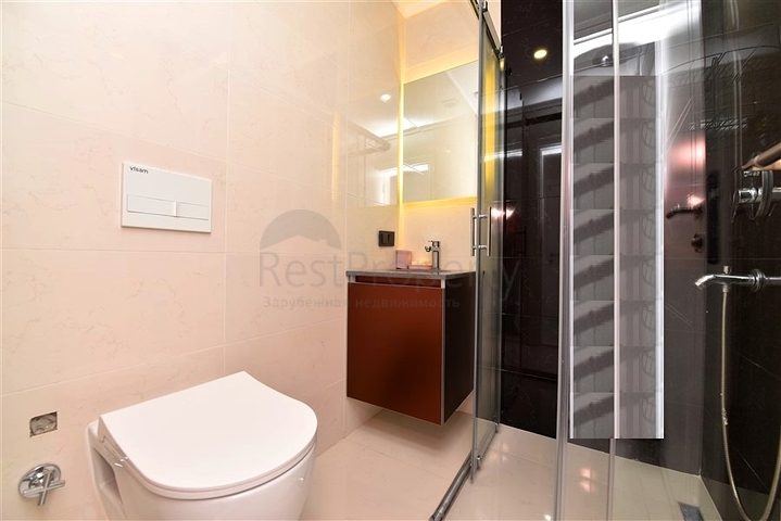 شقة فسيحة 3 + 1 مع مطبخ منفصل