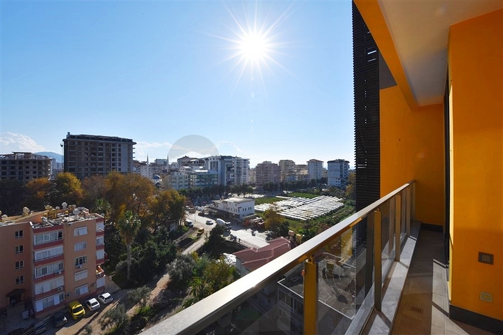 شقة فسيحة 3 + 1 مع مطبخ منفصل