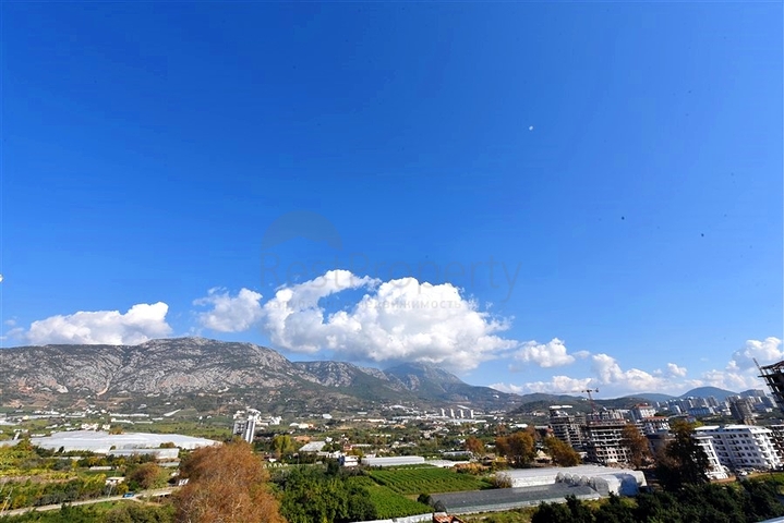 شقة فسيحة 3 + 1 مع مطبخ منفصل