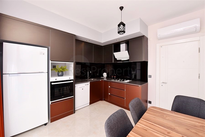 شقة فسيحة 3 + 1 مع مطبخ منفصل