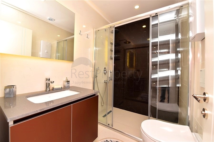 شقة فسيحة 3 + 1 مع مطبخ منفصل