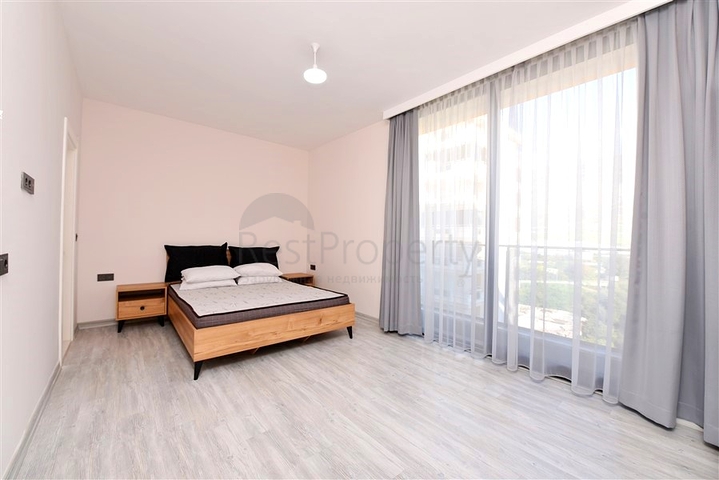 شقة فسيحة 3 + 1 مع مطبخ منفصل