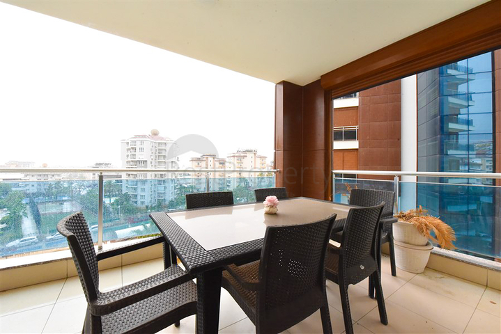 شقة فسيحة 3 + 1 في سيكجيلي