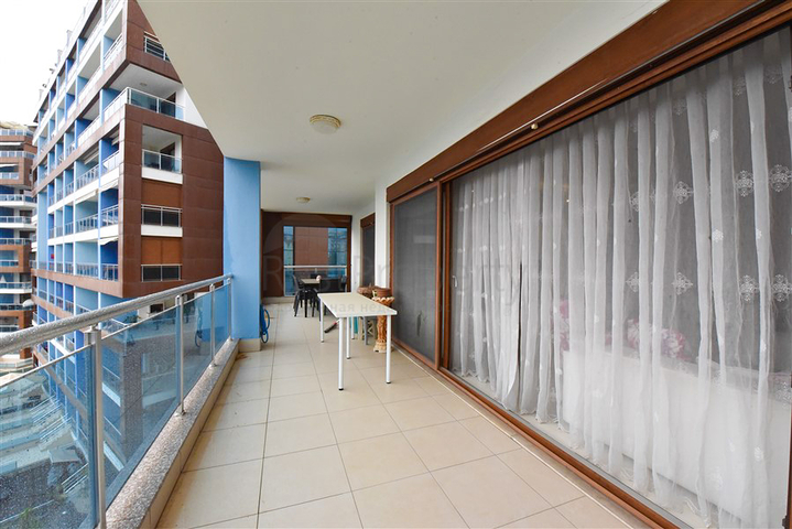 شقة فسيحة 3 + 1 في سيكجيلي