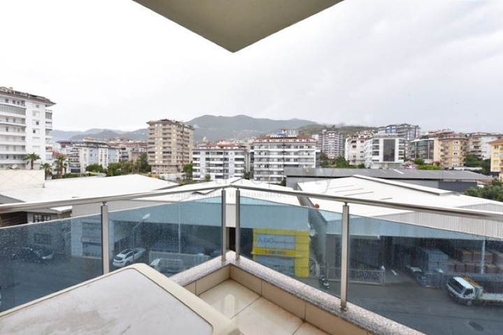 شقة فسيحة 3 + 1 في سيكجيلي