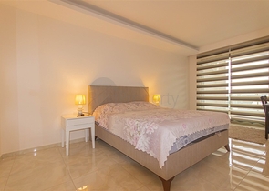 شقة 1+1 في مجمع حديث