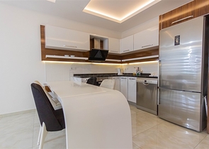 شقة 1+1 في مجمع حديث