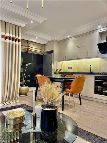 شقة 2+1 في وسط ألانيا مع إطلالة بانورامية على البحر