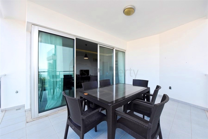 شقة 2+1 مطلة على البحر في منطقة كستل