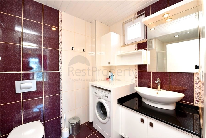 بنتهاوس دوبلكس 4 + 1 في منطقة كستل ، على بعد 20 متر فقط من البحر