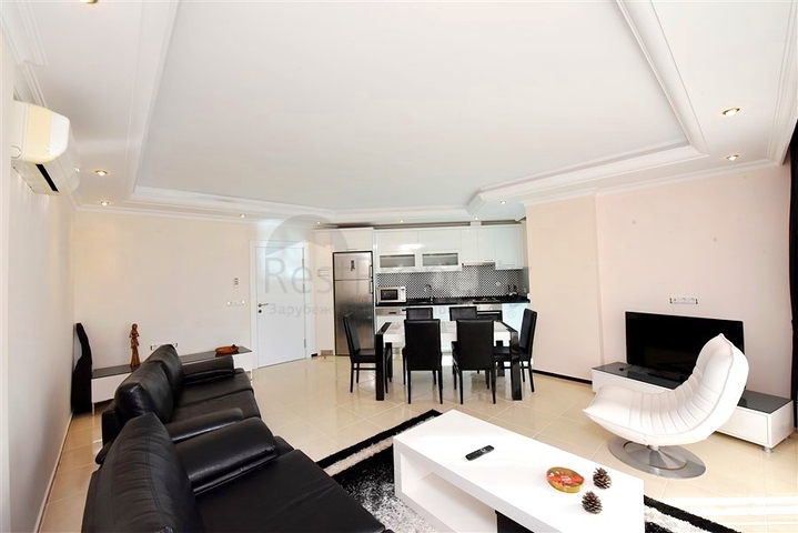 بنتهاوس دوبلكس 4 + 1 في منطقة كستل ، على بعد 20 متر فقط من البحر