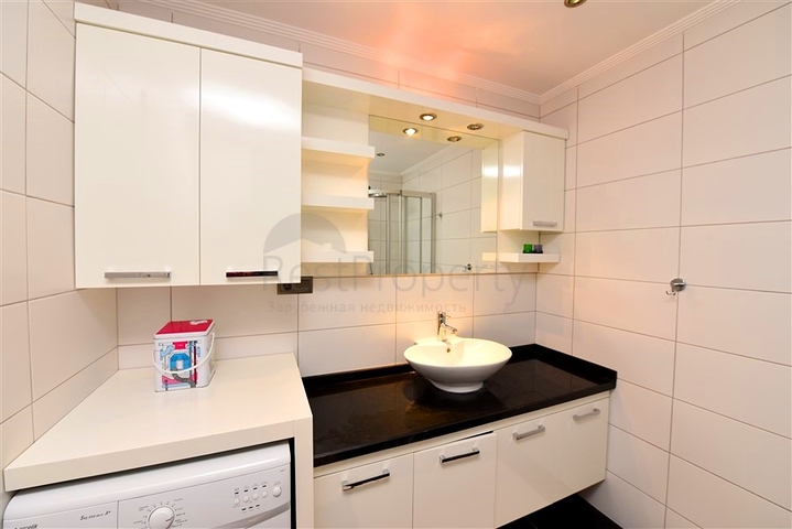 شقة فسيحة بغرفة نوم واحدة على بعد 50 مترا من البحر