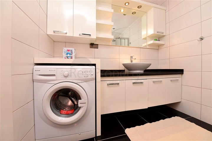 شقة فسيحة بغرفة نوم واحدة على بعد 50 مترا من البحر