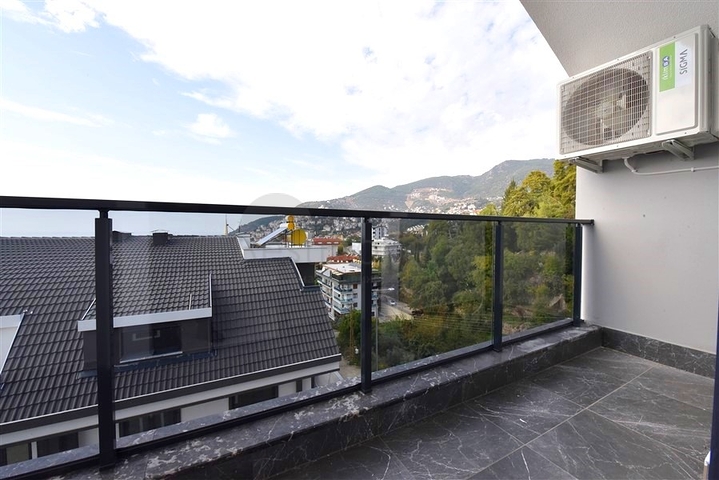 3 + 1 فيو بنتهاوس في وسط ألانيا