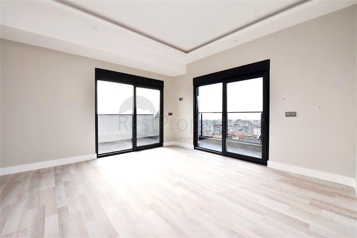 3 + 1 فيو بنتهاوس في وسط ألانيا