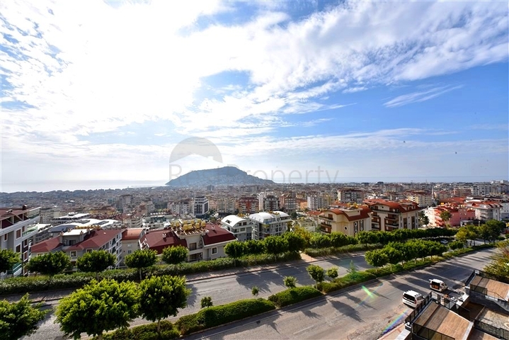 3 + 1 فيو بنتهاوس في وسط ألانيا