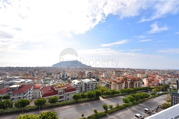 3 + 1 فيو بنتهاوس في وسط ألانيا