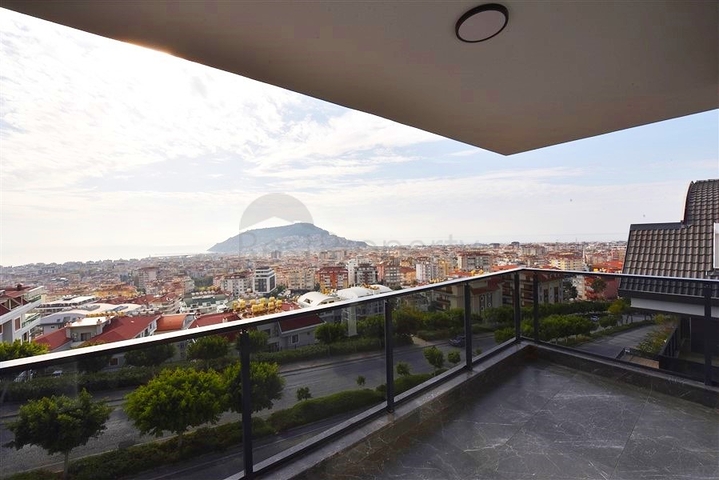 3 + 1 فيو بنتهاوس في وسط ألانيا