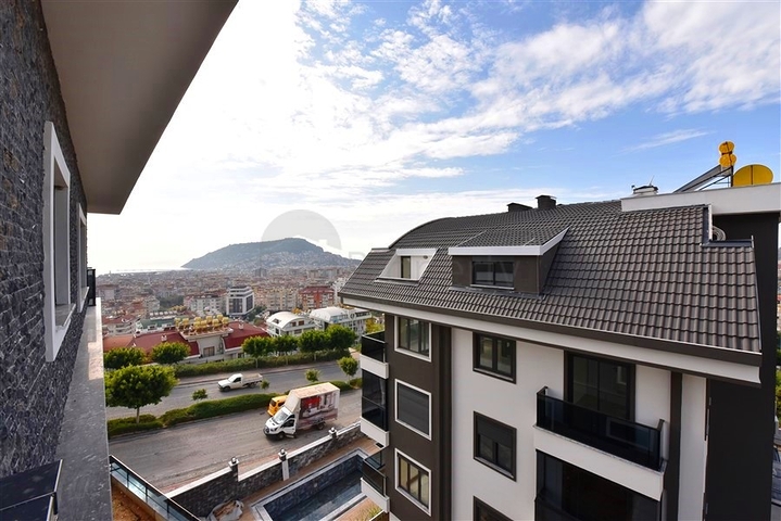 3 + 1 فيو بنتهاوس في وسط ألانيا