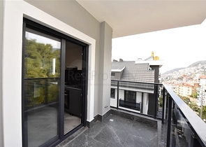 3 + 1 فيو بنتهاوس في وسط ألانيا