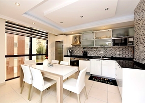 شقة فسيحة ومشرقة 3 + 1 من المالك في حي أفسالار