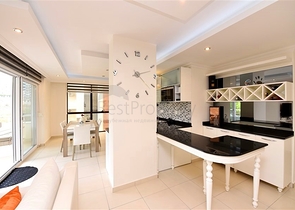 شقة فسيحة ومشرقة 3 + 1 من المالك في حي أفسالار