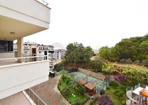 شقة فسيحة ومشرقة 3 + 1 من المالك في حي أفسالار