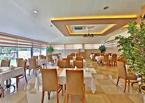 شقة فسيحة ومشرقة 3 + 1 من المالك في حي أفسالار