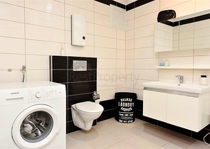 شقة فسيحة ومشرقة 3 + 1 من المالك في حي أفسالار