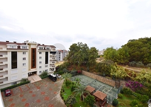 شقة فسيحة ومشرقة 3 + 1 من المالك في حي أفسالار