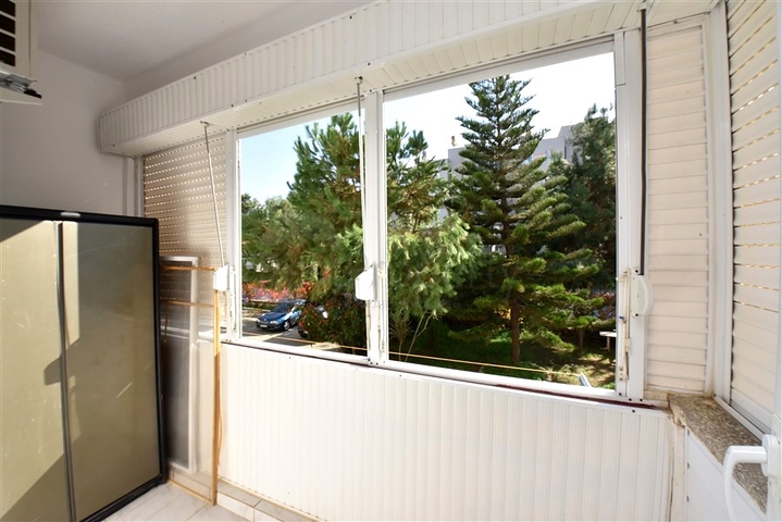 شقة 2 + 1 100 متر من البحر